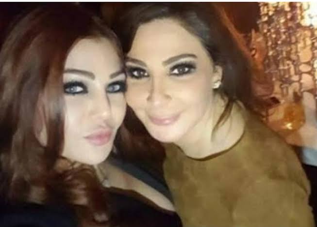 إليسا وهيفاء وهبي يلتقيان بحفل 